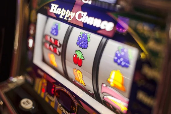 Free-spin bonus round with multiplier display